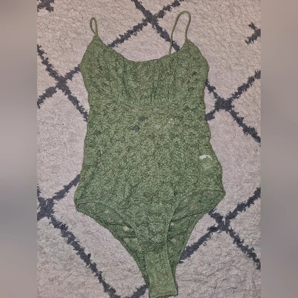Saints + Secrets lace bodysuit medium - Picture 1 of 6
